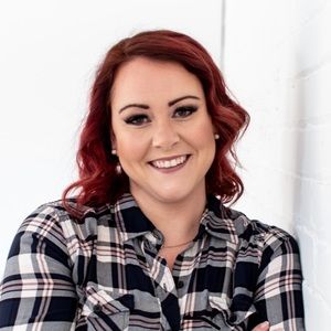 Meet your Posher, Crystal